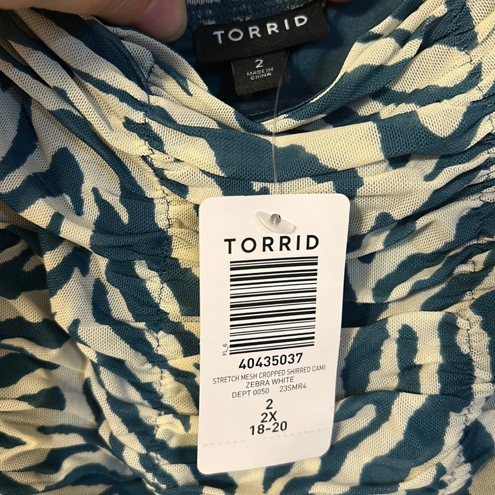 NWT Torrid shirred cami, size 2X - Picture 4 of 8